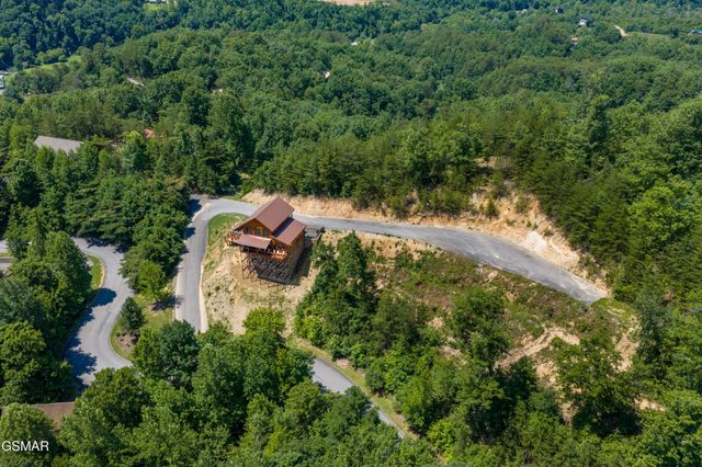 1904 Starr Street, Sevierville, TN 37876