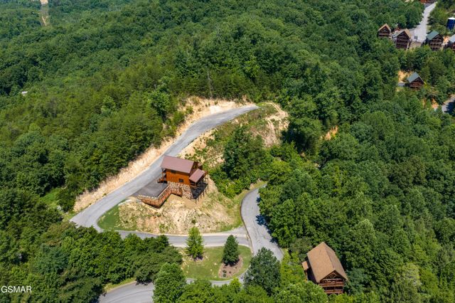 1904 Starr Street, Sevierville, TN 37876