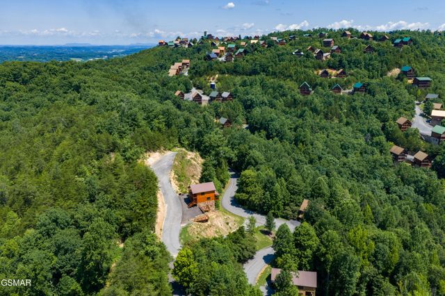 1904 Starr Street, Sevierville, TN 37876