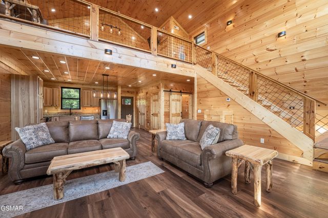 1904 Starr Street, Sevierville, TN 37876
