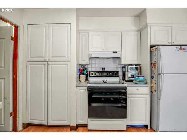2249 Se 185TH Ave, Portland, OR 97233