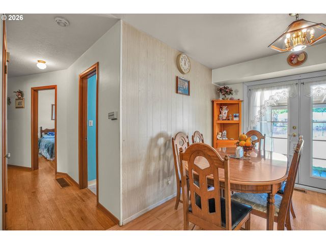 2249 Se 185TH Ave, Portland, OR 97233