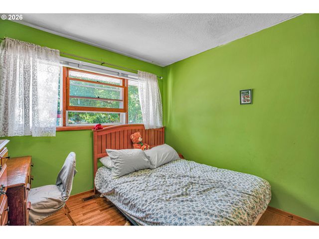 2249 Se 185TH Ave, Portland, OR 97233