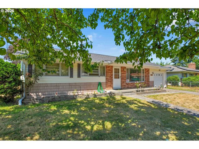 2249 Se 185TH Ave, Portland, OR 97233