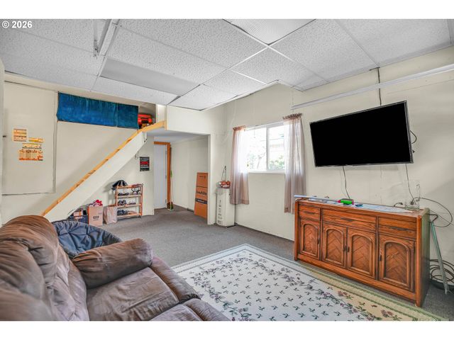 2249 Se 185TH Ave, Portland, OR 97233