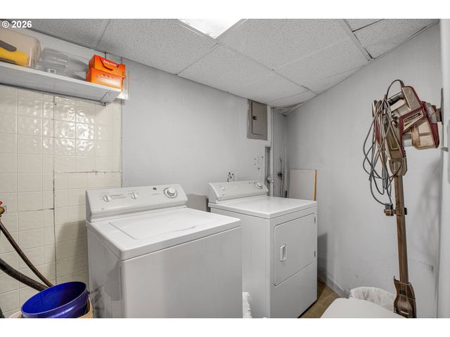 2249 Se 185TH Ave, Portland, OR 97233