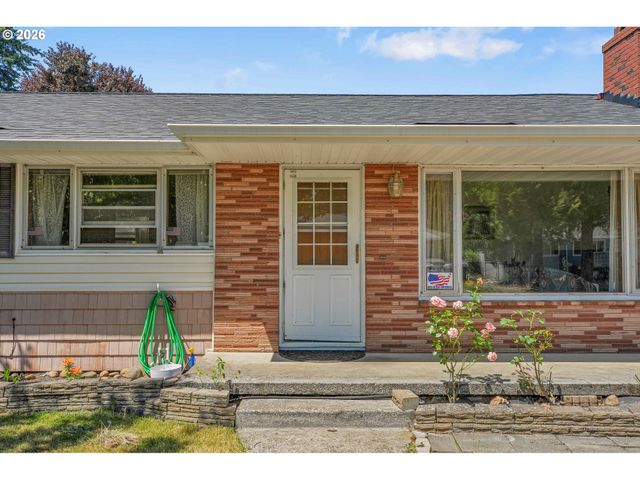 2249 Se 185TH Ave, Portland, OR 97233