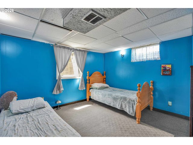 2249 Se 185TH Ave, Portland, OR 97233