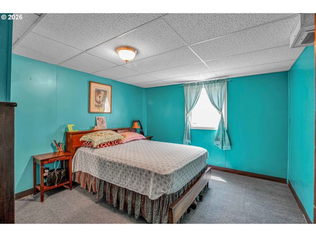 2249 Se 185TH Ave, Portland, OR 97233