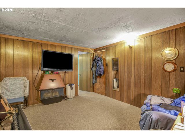 2249 Se 185TH Ave, Portland, OR 97233