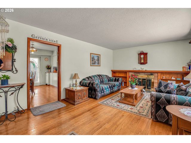 2249 Se 185TH Ave, Portland, OR 97233