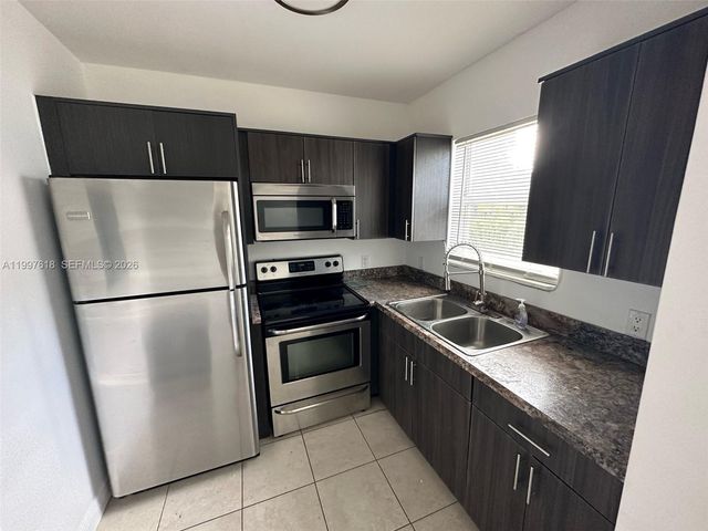 563 NE 65th St 1, Miami, FL 33138