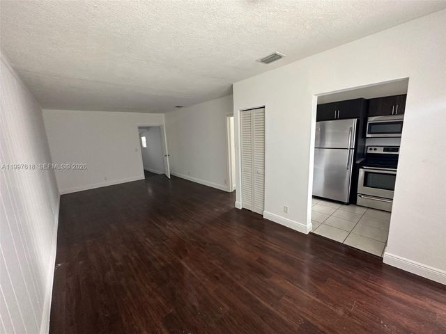 563 NE 65th St 1, Miami, FL 33138