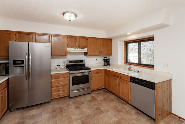 1517 Little Bluestem Court A12, Ames, IA 50014