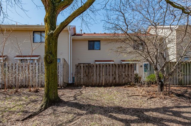 1517 Little Bluestem Court A12, Ames, IA 50014