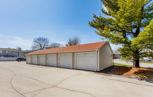 1517 Little Bluestem Court A12, Ames, IA 50014