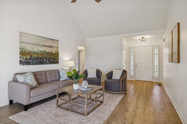 1601 Bryson Cv, Thompsons Station, TN 37179