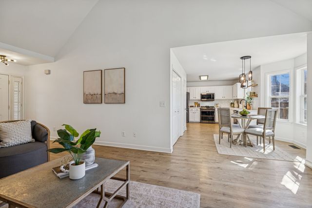 1601 Bryson Cv, Thompsons Station, TN 37179