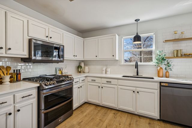 1601 Bryson Cv, Thompsons Station, TN 37179