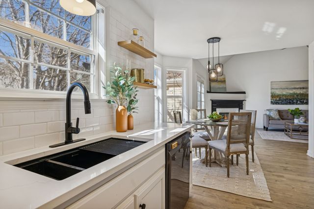 1601 Bryson Cv, Thompsons Station, TN 37179