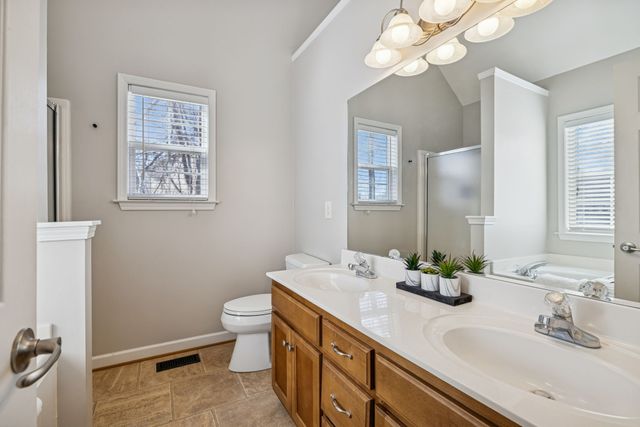 1601 Bryson Cv, Thompsons Station, TN 37179