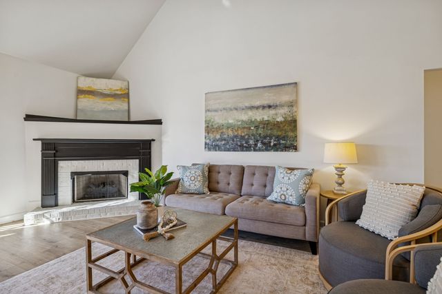 1601 Bryson Cv, Thompsons Station, TN 37179