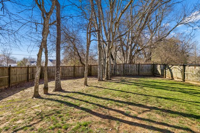 1601 Bryson Cv, Thompsons Station, TN 37179