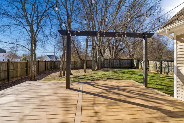 1601 Bryson Cv, Thompsons Station, TN 37179