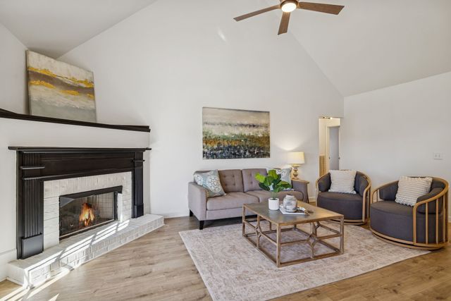 1601 Bryson Cv, Thompsons Station, TN 37179