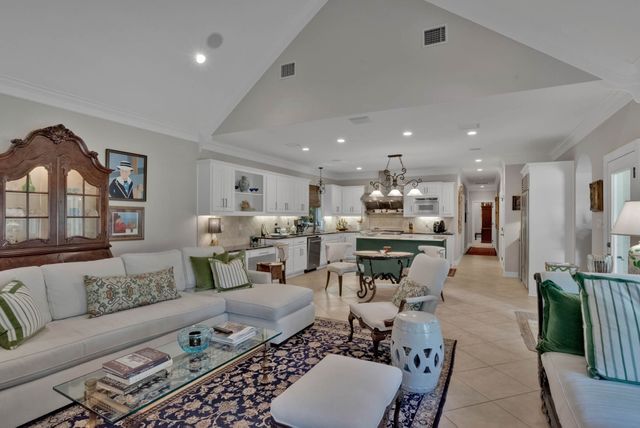 340 Pierremont Road, Shreveport, LA 71106