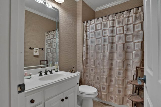 340 Pierremont Road, Shreveport, LA 71106