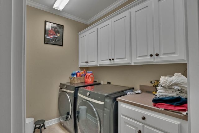 340 Pierremont Road, Shreveport, LA 71106