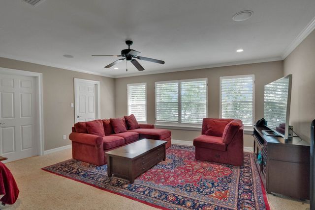 340 Pierremont Road, Shreveport, LA 71106