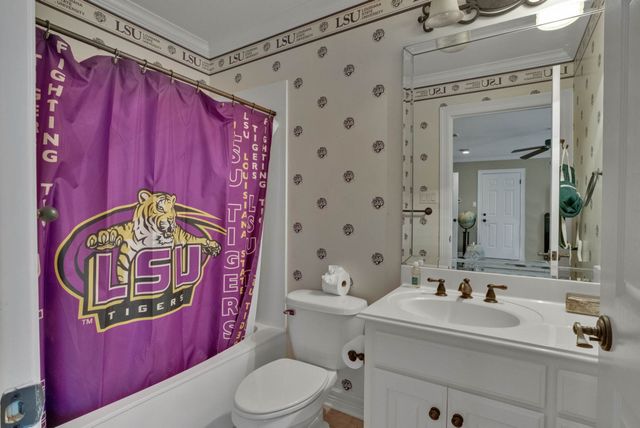 340 Pierremont Road, Shreveport, LA 71106