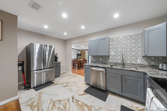 435 Savannah, San Antonio, TX 78213