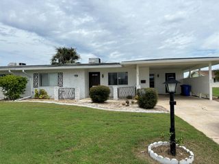 1515 DANBURY DRIVE, Sun City Center, FL 33573