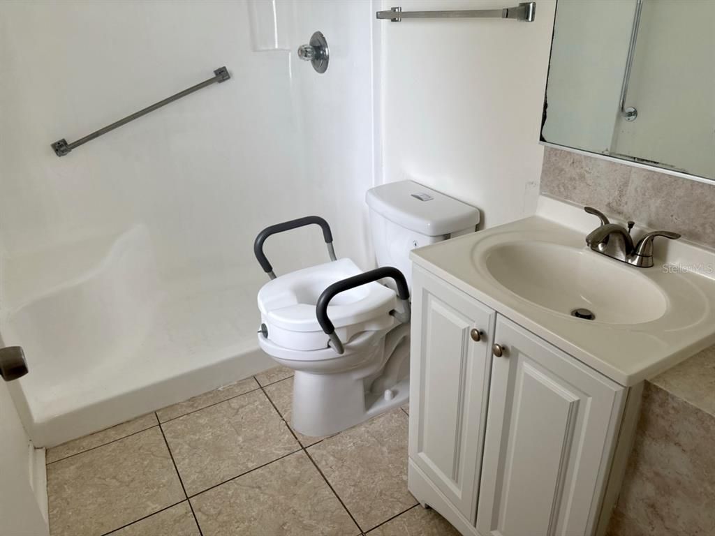 Image 11 of property listing at 1515 DANBURY DRIVE, Sun City Center, FL 33573