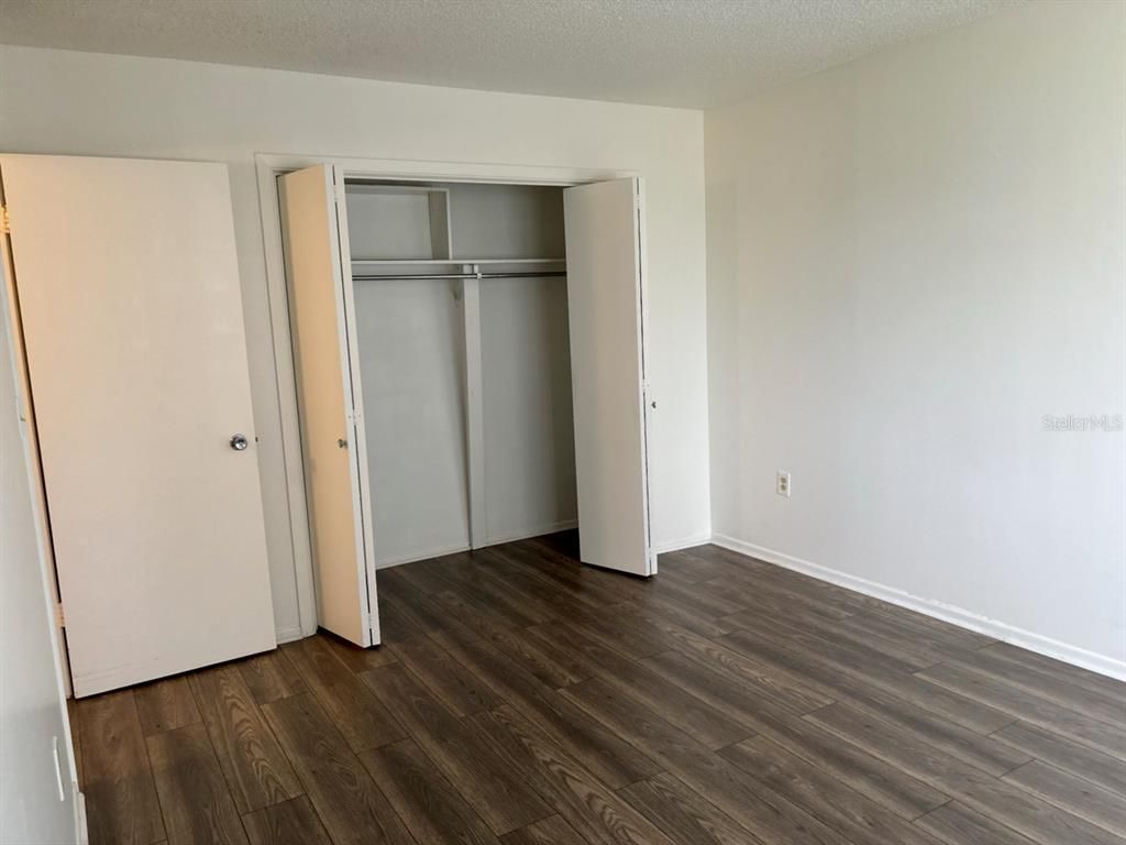 Image 12 of property listing at 1515 DANBURY DRIVE, Sun City Center, FL 33573