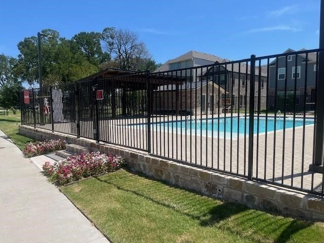 7557 Laburnam Road, Dallas, TX 75228