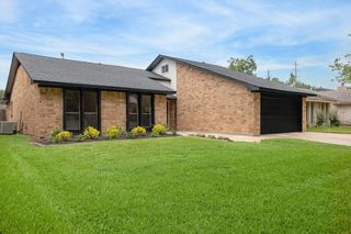 2734 Mesquite Drive, Sugar Land, TX 77479