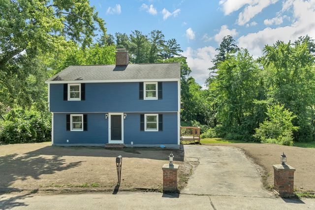 39 Palisade Drive, Nashua, NH 03062