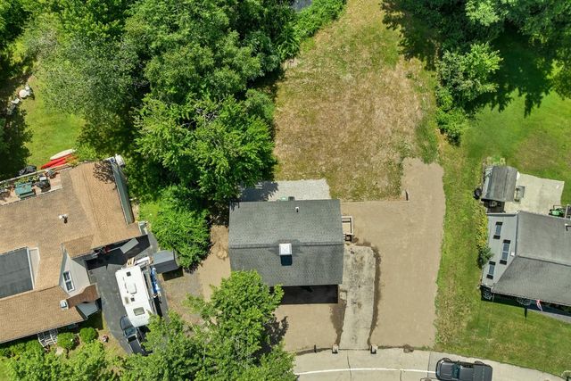 39 Palisade Drive, Nashua, NH 03062