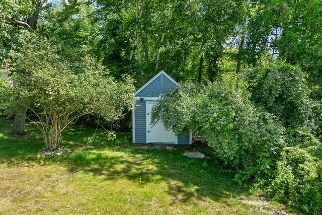39 Palisade Drive, Nashua, NH 03062