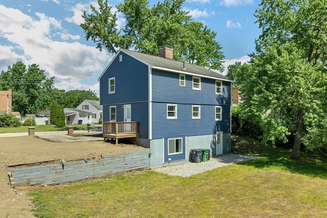 39 Palisade Drive, Nashua, NH 03062