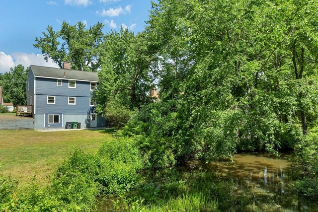 39 Palisade Drive, Nashua, NH 03062