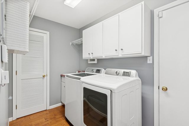 374 Glenallyn Drive, Valparaiso, IN 46383