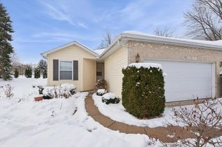 374 Glenallyn Drive, Valparaiso, IN 46383
