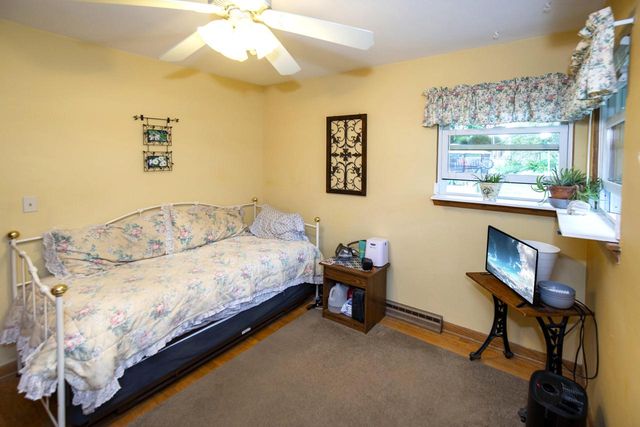 1532 S Grand AVENUE, Waukesha, WI 53189