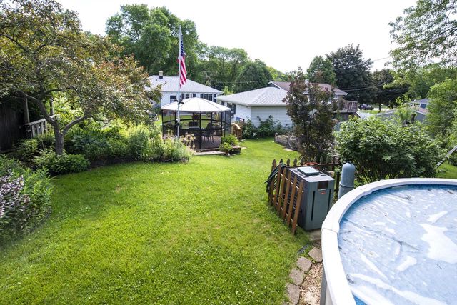 1532 S Grand AVENUE, Waukesha, WI 53189