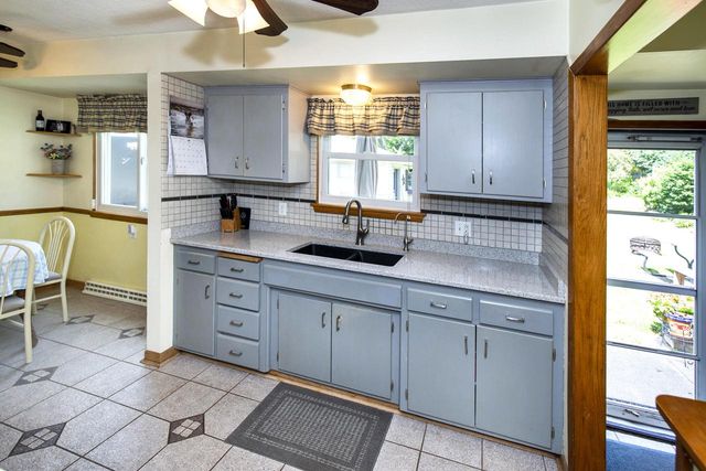 1532 S Grand AVENUE, Waukesha, WI 53189